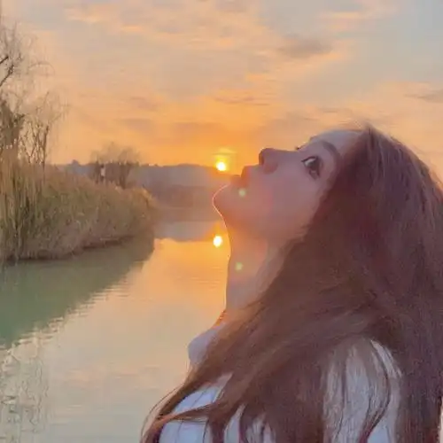 女生头像海边女头二传注明/dt三色堇儿