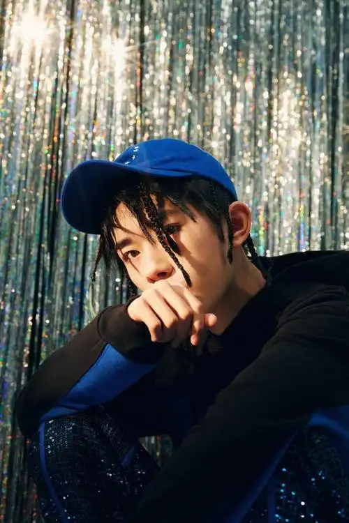 易烊千玺17岁生日会