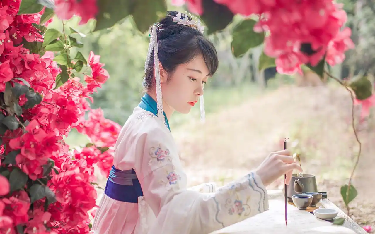 唯美古装美女高清桌面壁纸