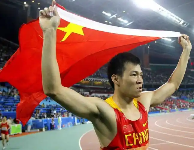 劳义夺男子百米金牌_高清图集_新浪网