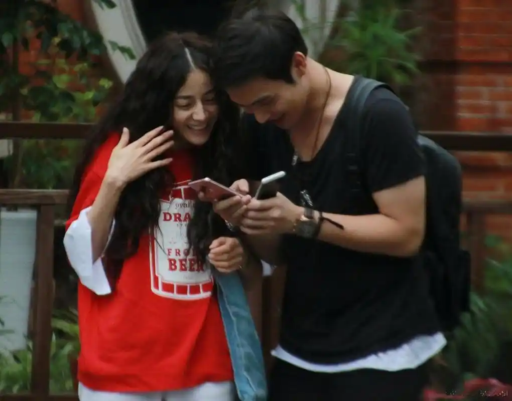 迪丽热巴和张彬彬