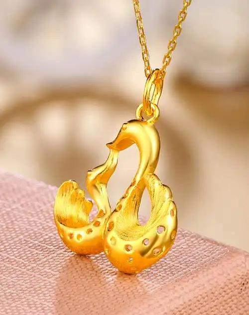 周六福 精品足金天鹅之恋黄金吊坠不含链