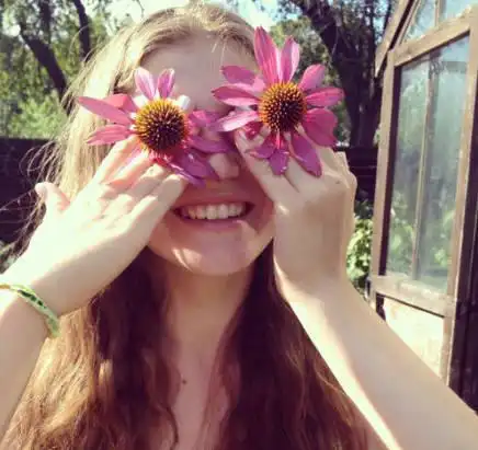 女生头像唯美,爱笑的女生运气都不会太差