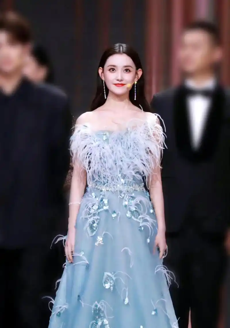 关晓彤 蒋依依华表奖内场造型,太美了吧