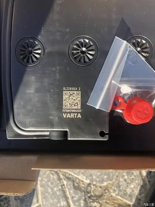 奔驰amga45换新瓦尔塔agm蓄电池来了