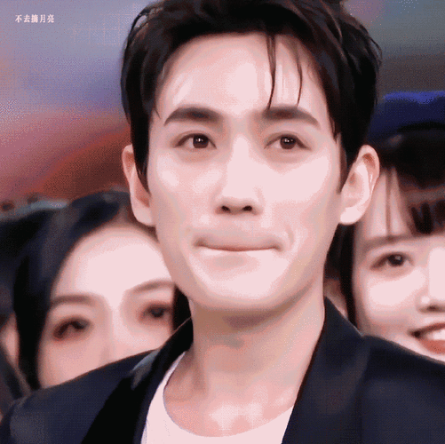 朱一龙0416生日快乐#2018年,他饰演的沈巍大火,得到大批观众的认亢屯