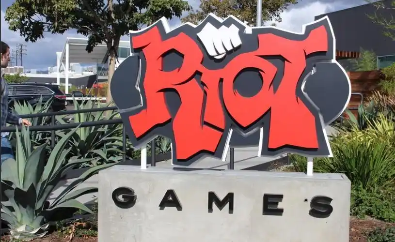 电竞人气高但难变现!拳头与腾讯将成立lol赛事运营合资公司