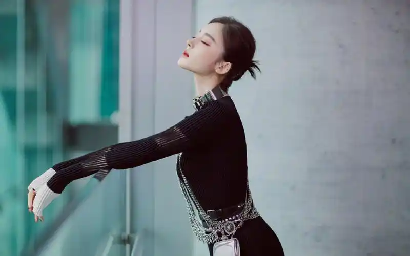 古力娜扎酷美性感高清桌面壁纸