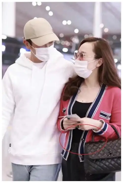 霍思燕被疑怀二胎后久违露面穿着宽松孕味浓引怀孕猜测