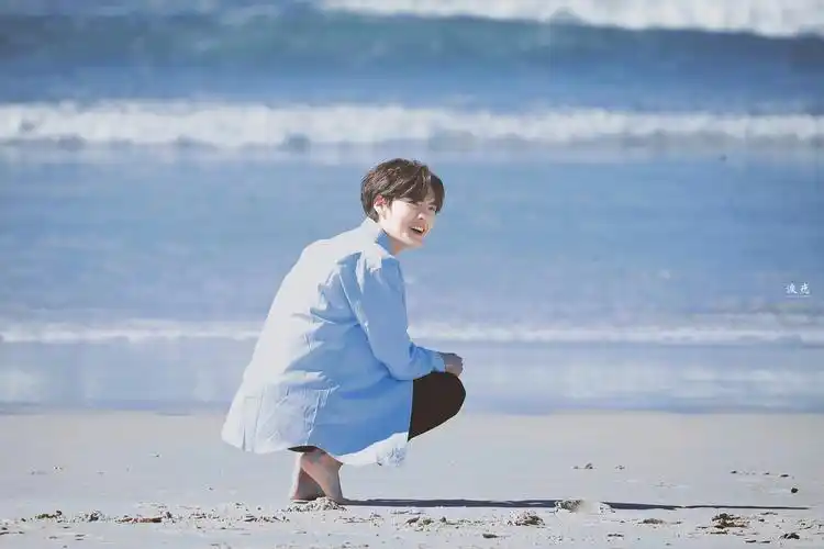 毕雯珺# 海 天空 少年 cr:logo - 堆糖,美图壁纸兴趣社区