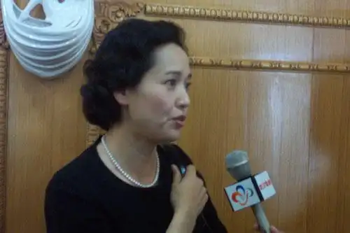 《惊心动魄》中列车长的饰演者沈慧芬在接受记者采访