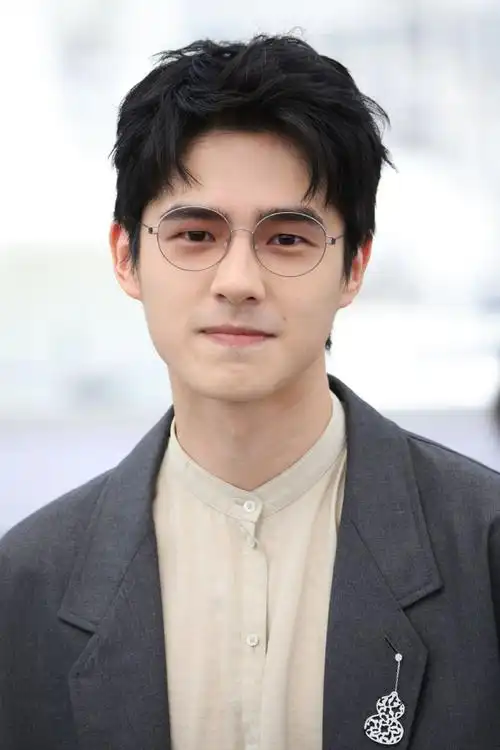 刘昊然##燃冬##戛纳电影节##周冬雨刘昊然亮相戛纳photocall