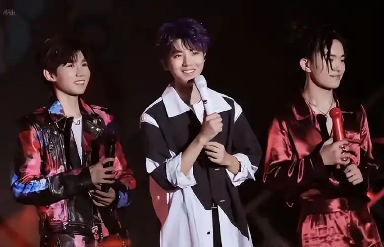 如今再看tfboys三人处境原来命运的馈赠早已注定好