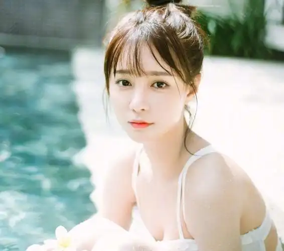 沈梦辰也太大胆了,为了显身材,穿成这样!网友:海涛好眼光!