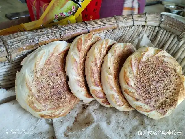 河南吊炉烧饼,拍摄地点:濮阳市范县辛庄镇街市