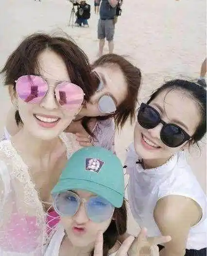 张翰张钧甯微博互动情意绵绵,前女友娜扎独自尬舞为自己庆生!