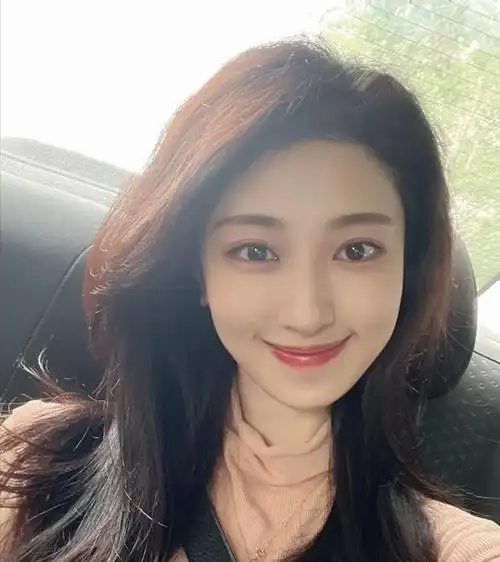 《墨雨云间》的18位美女,最小的16岁是学生,最大的45岁已离异