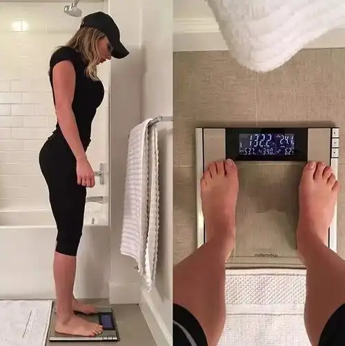 谁说美女的标准是体重不过百?120斤照样性感撩人!