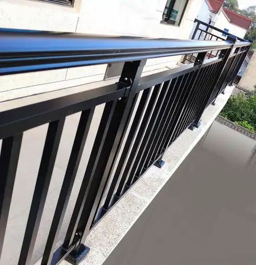 阳台镀锌护栏白色烤漆露台栏杆平台扶手成都护栏
