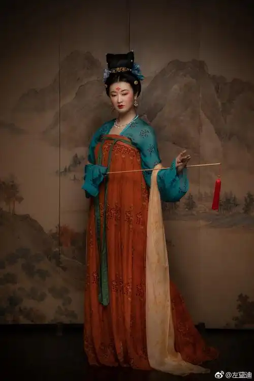 花鼻子的时光隧道山涧服饰大唐簪花仕女图唐朝儒裙c位这张我很满意拍