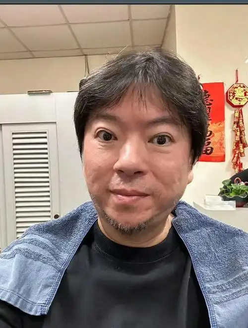 54岁高晓松近照曝光身材暴瘦脸小了一圈高调晒自拍疑似想复出