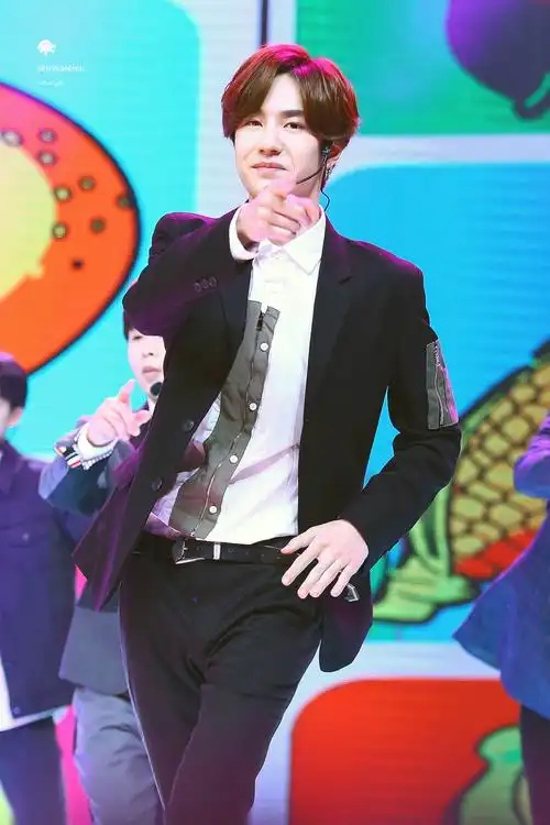 uniq王一博 天天向上