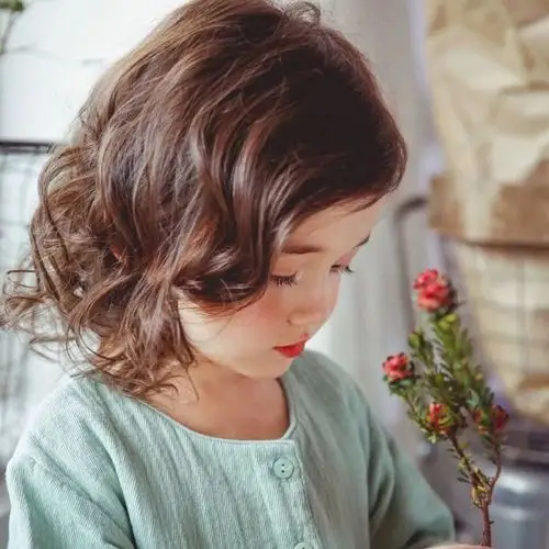 可爱萌娃微信头像我这座冰山在你手里变成了冰激凌哦