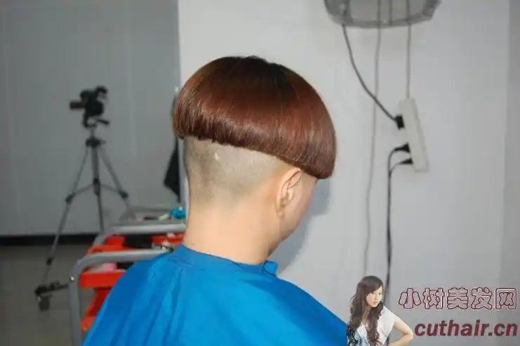 剃光妹妹后脑勺32