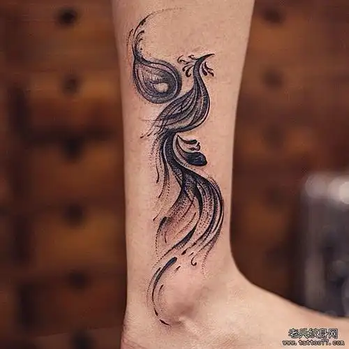 小腿黑灰凤凰纹身图案