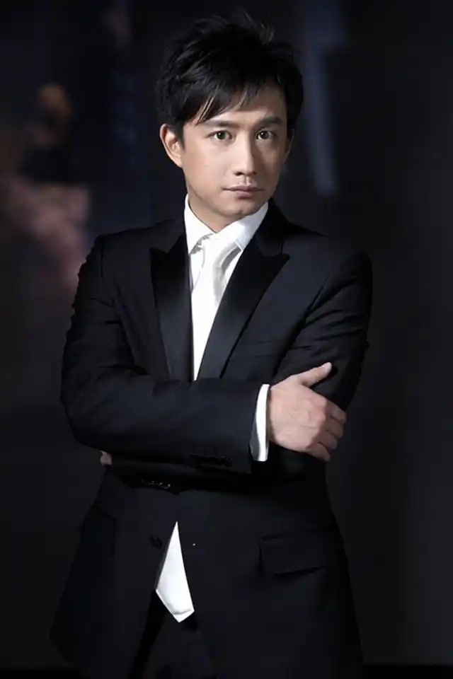 帅哥黄磊个人写真高清手机壁纸