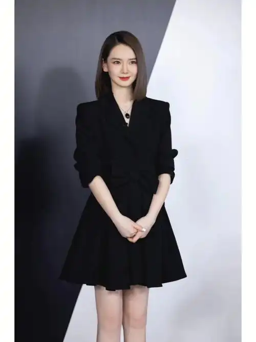 戚薇身穿masionwester春夏连衣裙太美了