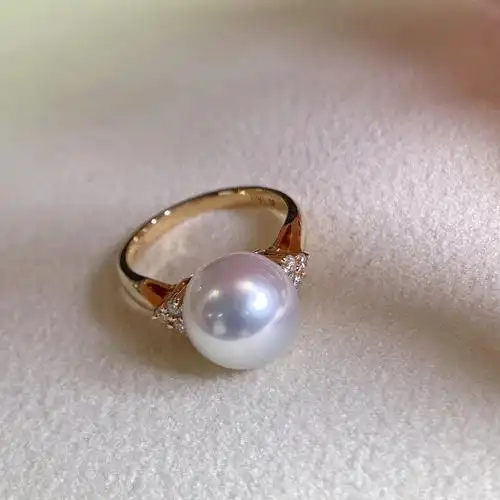 澳白戒指强光泽澳白南洋珠镶嵌天然钻石