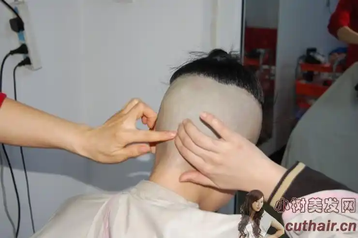 剃光妹妹后脑勺(73) bob_中国长发