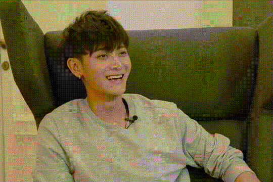 黄子韬gif有点傻gif傻笑gif呆呆地gif