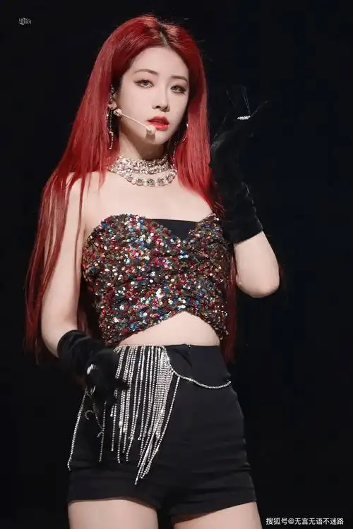 the9 喻言,青春靓丽,性感与美貌并存!