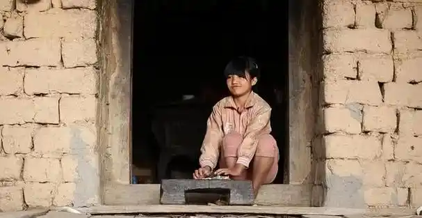 变形计主角今昔对比:最幸运的农村女孩,如今被城市妈妈宠成公主