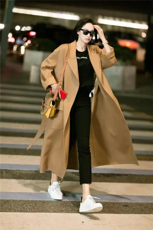 明星穿衣搭配图片(明星生活穿搭图片)插图