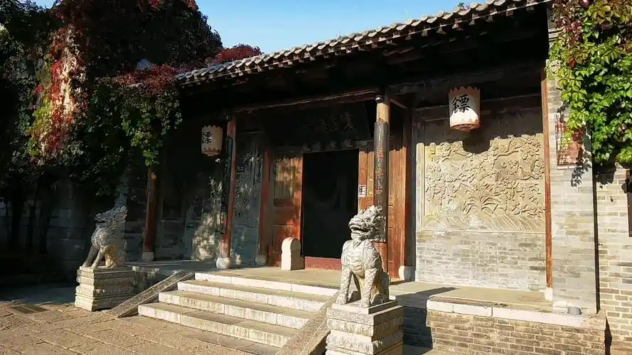 北京古北水镇的镇远镖局好气派,院落规模大,几进院落层层高