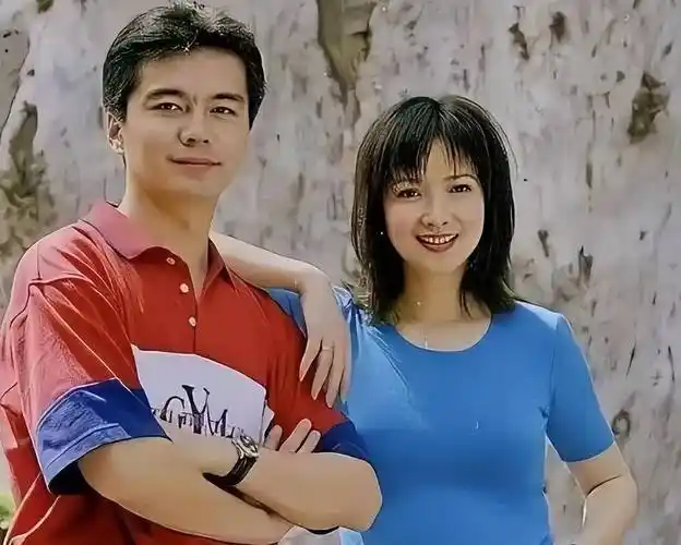 男星婚内出轨还娶了4个女人,却扬言不是"渣男"是对感情负责_许亚军_张