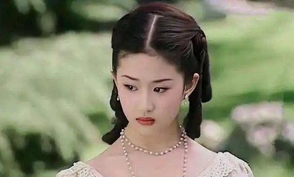 刘亦菲,安以轩,刘品言,戏外命运各不相同_赵灵儿_李逍遥_林月如