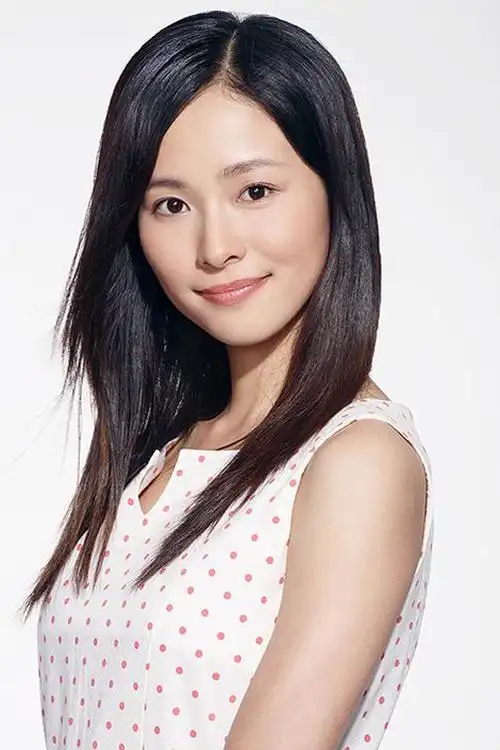 p>江一燕,原名江燕,9月11日出生于浙江省绍兴市,毕业于北京电影学院