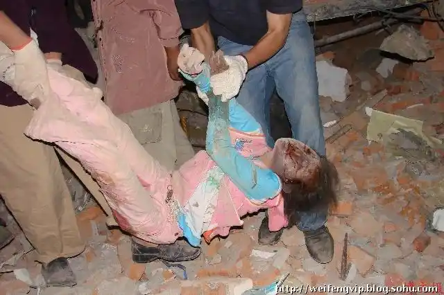 2012-05-12 | 汶川地震五周年祭(地震当时现场组图)