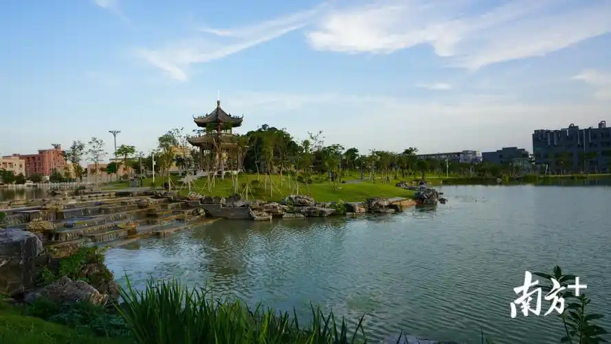 喜报石排荣获广东省旅游风情小镇