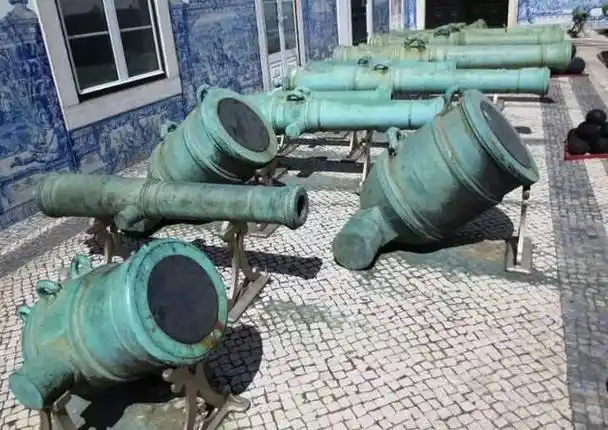 古代大炮的炮弹是一个铁球吗?那么垃圾,为什么还能横扫战场?