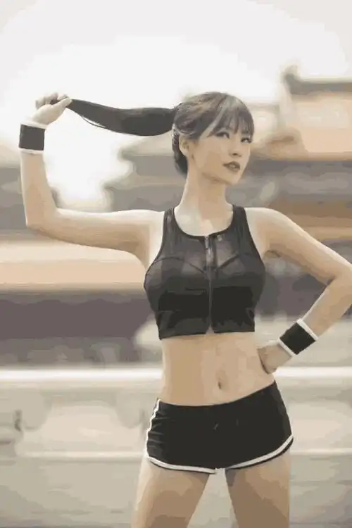 柳岩健身房锻炼照流出网友教练位置给我吧