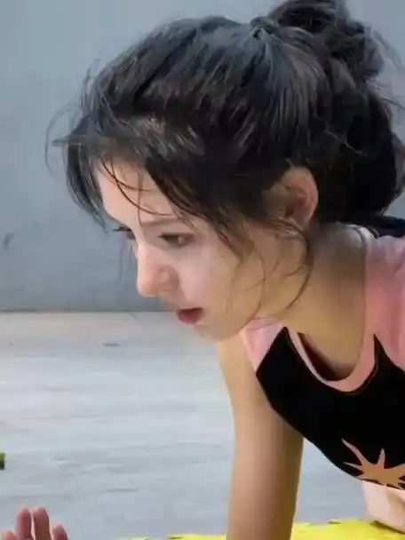 张予曦怼脸写真