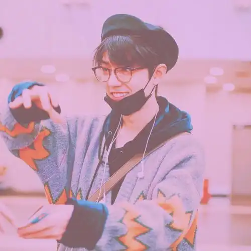 肖战头像粉粉甜系小哥哥