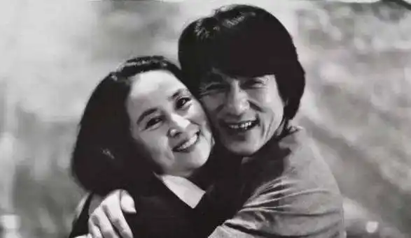 成龙为林凤娇庆生林凤娇堪称最大度正室一直包容成龙的多情