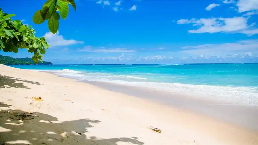 景色宜人的海边风景高清桌面壁纸