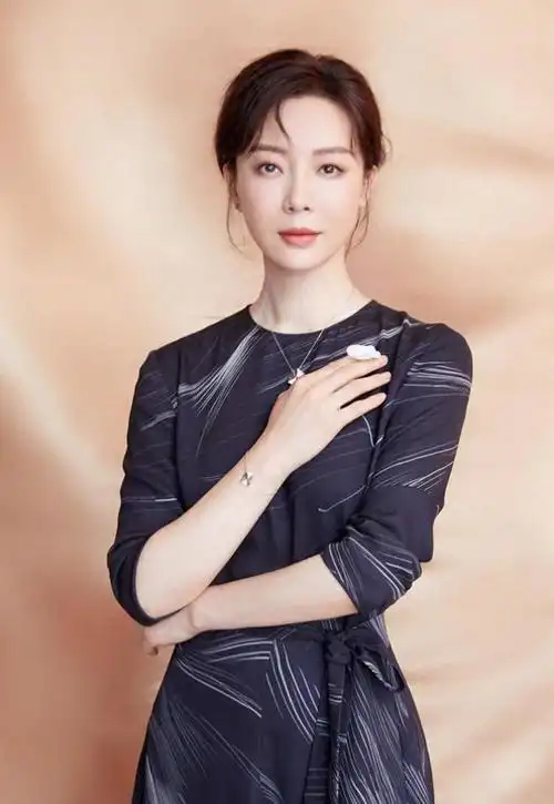 年轻时一般,快40岁才变美|许晴|陈数|刘涛|闫妮|知性|秦海璐|独特魅力